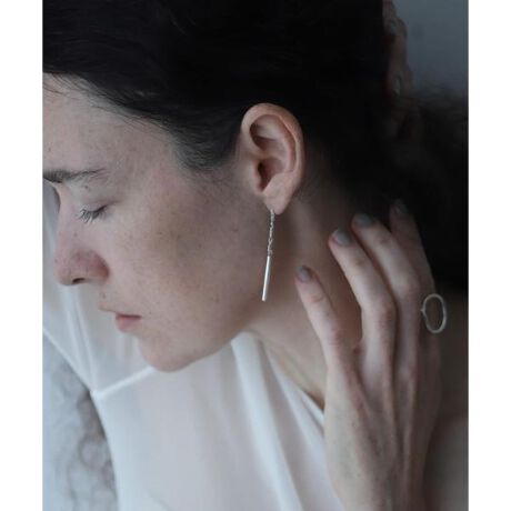 [^ԁFSMA3-2LF004]`F[ƃ^o[qXEBOsAXBh郂`[ty₩ȈۂŁA炵GKgȈۂɉo܂BXbLƂXȃtHAꂽl͋̕CۗĂ_łBۊǂ⎝^їpƂĂgASMELLY soIWifUC̋В܂tĂ܂BFႢ(GLD)̂pӂ܂SMA3-2LF005@cylindrical pierce  ySMELLY so(X[ \[)zsoƂ̓AChґB ̃X^COɗnރfUCłȂAɌoB gɂ̂ɕqɂȂ̎ɁAiYĂRZvgƂāASMELLYaWG[CB ʂȃWG[āAґȋCɂȂ悤ɁB |WeBuȓ𑗂Ă悤ɂƊ肢߂āBVo[̏íAC̗AA玉AiɔϐF܂AVo[NXN[i[ł̌ɂP߂o܂BgɂȂȂ͖܂ɓAC̏ȂꏊŕۊǂĂBANZT[̓fP[gȑfނgpĂ邽߁AAՌ^ jĂ܂\܂̂ŏ\CtB܂A玉tĂƍ݂ϐF̌ƂȂ܂̂łgp̓Vo[NXA͏_炩złꂵĉB܂A݂CɂȂꍇ̓Vo[N[i[S[hR[eBOΉ̃N[i[gpB  ^EEEEEC͊OĂ܂悤肢v܂B TEi≷Ȃǂ̍ȏꏊA܂Ɋnł̂gṕAΏĚƂȂꍇ܂̂ŒpĉB  ]A݁AԂ݁AȂǂ̏Ǐ󂪏oꍇ́Aɒp߂ĂɂkBAM[ȂłA̒̈ɒpĂƋAM[ɎǏ󂪏o邱Ƃ܂̂łӂBd(Ў) : 1.5gi摜́A̓p\RȂǂ̉{ɂAۂ̐FƈقȂČꍇ܂B\߂Bi̐F̖ڈ́AiP̂̉摜QƂB