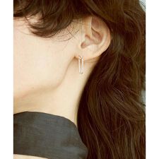 SMELLY so’　oval pierce