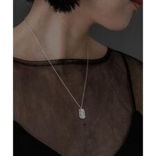 SMELLY so’　rectangle plate necklace