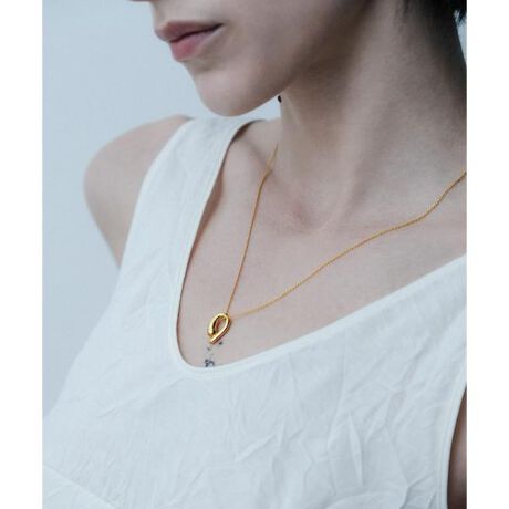 [^ԁFSMA3-2PF007]ĉ݂Iȃ`[t|CgɂȂgbvlbNXB炵Dؚ̂ȃ`F[ɖڂ䂭`[tAVvȑ̃ANZgƂĂ߂Ȉ_B咣Ȃ@ׂȃ`F[lbNX̂߁ÃlbNXƏd˕ty߂̂͂łBFႢ(SLV)̂pӂ܂SMA3-2PF006@asymmetric solid necklace  ySMELLY so(X[ \[)zsoƂ̓AChґB ̃X^COɗnރfUCłȂAɌoB gɂ̂ɕqɂȂ̎ɁAiYĂRZvgƂāASMELLYaWG[CB ʂȃWG[āAґȋCɂȂ悤ɁB |WeBuȓ𑗂Ă悤ɂƊ肢߂āBVo[̏íAC̗AA玉AiɔϐF܂AVo[NXN[i[ł̌ɂP߂o܂BgɂȂȂ͖܂ɓAC̏ȂꏊŕۊǂĂBbLiAVR΂ւ̃Vo[NXyуN[i[̂gṕAbL̔AϐFV~̌ƂȂ鎖L܂̂łӂBGLDJ[̏i14KgpbL{Ă܂BANZT[̓fP[gȑfނgpĂ邽߁AAՌ^ jĂ܂\܂̂ŏ\CtB܂A玉tĂƍ݂ϐF̌ƂȂ܂̂łgp̓Vo[NXA͏_炩złꂵĉB܂A݂CɂȂꍇ̓Vo[N[i[S[hR[eBOΉ̃N[i[gpB  ^EEEEEC͊OĂ܂悤肢v܂B TEi≷Ȃǂ̍ȏꏊA܂Ɋnł̂gṕAΏĚƂȂꍇ܂̂ŒpĉB  ]A݁AԂ݁AȂǂ̏Ǐ󂪏oꍇ́Aɒp߂ĂɂkBAM[ȂłA̒̈ɒpĂƋAM[ɎǏ󂪏o邱Ƃ܂̂łӂBd : 5.5gi摜́A̓p\RȂǂ̉{ɂAۂ̐FƈقȂČꍇ܂B\߂Bi̐F̖ڈ́AiP̂̉摜QƂB