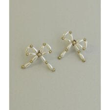 パールメタルリボンピアス