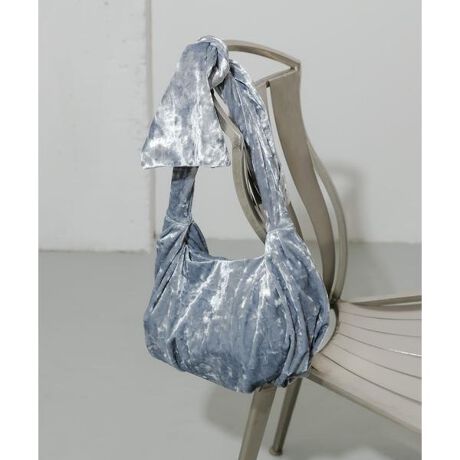 [^ԁFSM46-2AA001]yLbƊڂNbVxAzԂ胊{̎肪D݂̒ɂł鎝fUCڈȏɂՂ[łpxɂĕ\ςANbVxAnŎdĂobOBƂ_炩ȑfފƁAڈȏɂՂ[łTCY|Cg莝̃{͌шʒułD݂̒ɕωfUC̗p܂By2024 Autumn^Winterzy24AWz̏i(BLK)́Afނ̓AC⊾AȂǂŁÄߗނJoȂǂɐFڂ肷邱Ƃ܂Bd : 190gi摜́A̓p\RȂǂ̉{ɂAۂ̐FƈقȂČꍇ܂B\߂Bi̐F̖ڈ́AiP̂̉摜QƂBCɓo^̂߁Cɓo^íA}Cy[WɂČ݂̉i݌ɏ󋵂̊mF\łBXg̊Ǘɐ񂲗pB