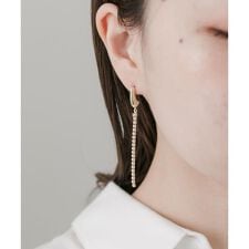 パールチェーンメタルカーブピアス