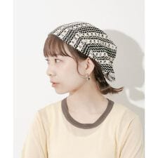 スメリー(SMELLY)のクロシェレースビーニー