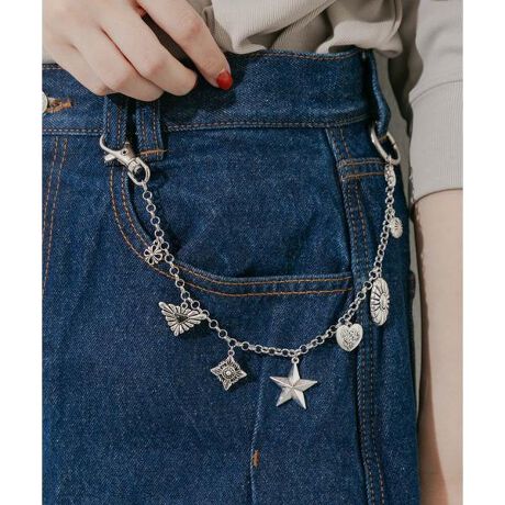 [^ԁFSMA6-2TA012]yAWR݁A}`WAY`[zobO`[Apc`F[AX}zXgbvɂȂ}`WAYdlAeB[NCNȁAVѐSӂlXȃ`[tt邾ŁA̎R[fAbvf[gǂ͋C̃`[tƏAghӂ`[`F[BX^[n[gȂǁALb`[ȃ`[R[fBl[gɗVѐSvX܂BobÕnhɕtă`[ƂĊyނ̂͂Axg[vɕtăpc`F[̂悤Ɏĝ߂łB莝̃X}zP[Xɕt΁AIȃXgbvɁBACfAŁA̎gĂ݂ĂBy2025 Autumn^Winterzy25AWzi摜́A̓p\RȂǂ̉{ɂAۂ̐FƈقȂČꍇ܂B\߂Bi̐F̖ڈ́AiP̂̉摜QƂBCɓo^̂߁Cɓo^íA}Cy[WɂČ݂̉i݌ɏ󋵂̊mF\łBXg̊Ǘɐ񂲗pB