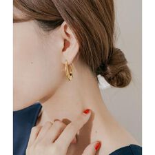 スメリー(SMELLY)のステンレスオーバルフープピアス