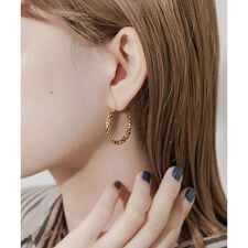 スメリー(SMELLY)のステンレスダブルツイストフープピアス