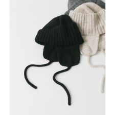 イヤーフラップニットキャップ