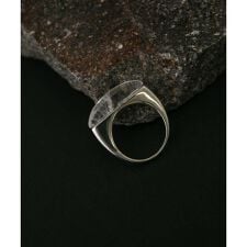 SMELLY so’　round crystal ring