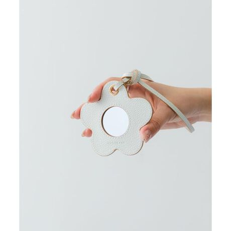 [^ԁF2502-204-RDA4]YELLOW͕ʒJ[łBgȕ͋CYt[^̃~[`[yMaterialzvyDesignzobÕANZgɂȂ~[`[Ńgȃt[VFCvlBU[̒߃Xgbv|CgŃobOȂǂɑ܂BOoŃCN₿ƂgȂ݃`FbNƂɕ֗ȃACełBu₩YELLOW͂łɓȂʂȕʒJ[łByColorzIVORYCBLACKCYELLOW 3FWJyHashibami ^ nVo~źhWh  ق̂荁T߂ hÂh▭Ȓa̒ɉ H́hVhƁhJ[(uh炵)h̃GbZXuṽX^CɊY [g₷][oX]؂ɐS֓͂ - Bag - Wallet - Goods - RZvgɍꂽzAuhBy2025spring^summerz y25SSz̏íAfނȂł͂̕dグĂ܂BVRfނׁ̈ÃLYV~AV܂BC⊾AJȂǂ̎gpɂF⑼̐Fւ̐Fڂ̉\܂̂łӉB̑舵Ɋւ܂ẮAiɕt̃AeV^OBi摜́A̓p\RȂǂ̉{ɂAۂ̐FƈقȂČꍇ܂B\߂Bi̐F̖ڈ́AiP̂̉摜QƂBCɓo^̂߁Cɓo^íA}Cy[WɂČ݂̉i݌ɏ󋵂̊mF\łBXg̊Ǘɐ񂲗pB