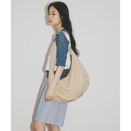 [^ԁFXHA4-2AW3901]R[fBl[g̃|CgɂȂfUCobOyDesignzgh̃bVfނgpV_[obOBbVfނłAJWAȈۂɂȂ߂ȂfUC|CgByColorzBLACKCOAK2FWJyStyling pointzobOɂR[fBl[g߁Bg[̃R[fBl[g̍FƂč킹Ă̂߂łBhun RODESKO(n[ fXR)̉\ƂЂȉ߂" nylon "ɖς ǂȏuԂ킽炵AC炸ACO悭B 炵y݁APghun(ޏ)hɌāBy2025 Spring^Summerzy25SSzA4TCY[\ŉtgp̍ہAŉtĂȂԂA肪Gꂽ܂܂̏ԁAŉt̂Ă܂Əŉt̐ɂ\ʂώĂ܂AFڂϐF̉\܂Bgp̍ۂ͏\ӂ肢܂BAuȂǂɒԓĂƉςAF̌ƂȂ܂B̑舵Ɋւ܂ẮAiɕt̃AeV^OBd : 480gi摜́A̓p\RȂǂ̉{ɂAۂ̐FƈقȂČꍇ܂B\߂Bi̐F̖ڈ́AiP̂̉摜QƂBCɓo^̂߁Cɓo^íA}Cy[WɂČ݂̉i݌ɏ󋵂̊mF\łB Xg̊Ǘɐ񂲗pB