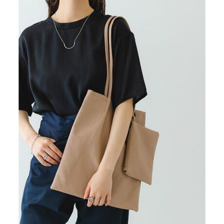 [^ԁFXX24-2AU0310]ɎgA􂦂fނŎdグg[g Ő􂦂鍇gpg[gobOoB yʂA4TCY[\Ȃ̂ŁAʋ΂ʊwATuobOɂ҂B ɂ̓t@Xi[t̃|PbgƁAO\ȃJ[|[`t |[`̒ɏŃobO[\Ȃ̂ŁA^тɂ֗łBA4TCY[\̏íAC⊾AJȂǂ̎gpɂAF⑼̕ւ̐Fڂ̉\܂̂łӂBd : 240g[|[`]c15.5cm ^ 19cmi摜́A̓p\RȂǂ̉{ɂAۂ̐FƈقȂČꍇ܂B\߂Bi̐F̖ڈ́AiP̂̉摜QƂB