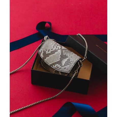 [^ԁFXX46-2AU2422]ANZT[oŎg~jTCYobOyMaterialzfނgpyDesignzpC\ANZgɂȂimobOBbv⌮ȂǍŒ̉וTCYBRpNgTCYłAV_[obOAnhobOƂĂg܂BV_[͎O\Ȃ̂ŃobO`[ƂĂgp\BiȃfUCŃp[eB[V[畁ĩR[fBl[g܂Ŏg閜\fUCBRODE SKÕS{bNXtȂ̂ŃMtgACeɂĝJACeƂĂ߂łByStyling pointzs[XX^CȂǂ̂ꂢ߂ȃACe͂AfjACeȂǂ̃JWAȃX^Cɂ߂łBy2024 Autumn^Winterzy24AWzd : 190gi摜́A̓p\RȂǂ̉{ɂAۂ̐FƈقȂČꍇ܂B\߂Bi̐F̖ڈ́AiP̂̉摜QƂBCɓo^̂߁Cɓo^íA}Cy[WɂČ݂̉i݌ɏ󋵂̊mF\łB Xg̊Ǘɐ񂲗pB