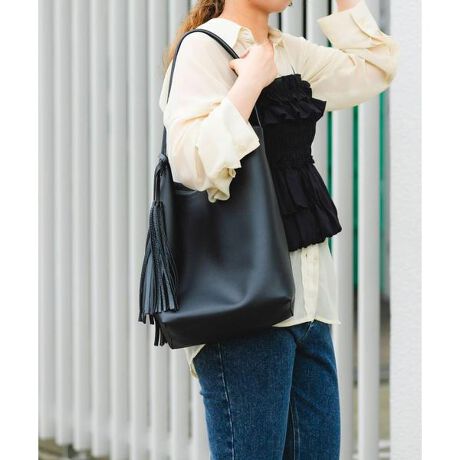 [^ԁFXX46-2AW2505]^bZfUC̏c^g[gobOyMaterialzfނgpyDesignz^bZfUC|Cg̃nh^obOBc^fUCȂ̂Ő܂ݎPȂǂ̍̂ו̎[\BobOɂ̓I[v|Pbg2Agѓdb⌮Ȃǂׂ̍ȉו̎[\łByColorzBLACKCBEIGE2FWJyStyling pointzR[fBl[gI΂}`ɎgfUCBWPbgX^CȂǂ̃}jbVȃX^COɂ߁By2024 Autumn^Winterzy24AWzA4TCY[\J⊾ȂǂɂGꂽԂł̎gp͐FFڍšƂȂꍇ܂̂ŁA\ӂBsĂȂnɂȂׁACŐn̑@ۂt\܂B̑舵Ɋւ܂ẮAiɕt̃AeV^OBd : 700gi摜́A̓p\RȂǂ̉{ɂAۂ̐FƈقȂČꍇ܂B\߂Bi̐F̖ڈ́AiP̂̉摜QƂBCɓo^̂߁Cɓo^íA}Cy[WɂČ݂̉i݌ɏ󋵂̊mF\łB Xg̊Ǘɐ񂲗pB