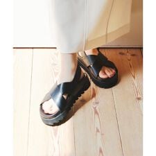 ロデスコ(RODE SKO)のフットベッドクロスサンダル