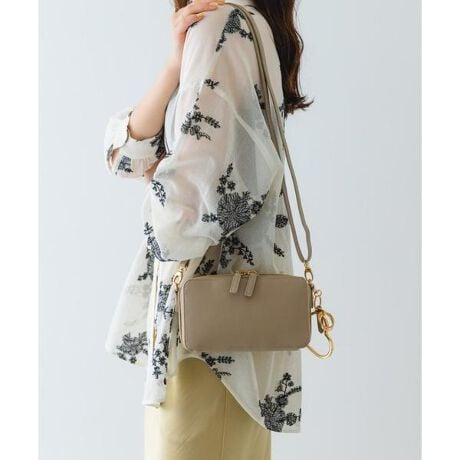 [^ԁFXXA4-2AW3301]fC[ɂsɂž^V_[obOyMaterialziȎƈ₷˔vfނgpBfC[gɂ҂̑ϋvƌy͂łByDesignzzƃobOЂƂɂȂ@\hV_[BzE|[`Ƃɑ傫ĴŒg₷Ao₷݌vBXbLƂVvȃtH̓R[fBl[gI΂Aig͂񗷍s₨oɂ􂵂܂B@\ƃfUC˔AɊYV_[obOByƎ[͂𗼗obOЎĂ݂ĂByColorzBLACKCGREIGECSAX3FWJyStyling pointzJWAȃfjX^Cɂ͂As[XXJ[gƍ킹ꂢ߃R[fɂ߁BVv炱LX^COɃ}b`AG߂킸g閜\ACełBy2025 Spring^Summerzy25SSz̏iɎgpĂfނ́AC⊾JȂǂɂ鐅ʂɂFAFڂ肷\܂̂ŁAFWFn̗mƂ̑gݍ킹͒ӂĂ舵l肢܂Bۑ鎞́Ax̍ꏊĂB̑舵Ɋւ܂ẮAiɕt̃AeV^OBd : 320gi摜́A̓p\RȂǂ̉{ɂAۂ̐FƈقȂČꍇ܂B\߂Bi̐F̖ڈ́AiP̂̉摜QƂBCɓo^̂߁Cɓo^íA}Cy[WɂČ݂̉i݌ɏ󋵂̊mF\łB Xg̊Ǘɐ񂲗pB