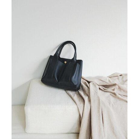 [^ԁFXXA4-2AU0302]Lb`[ȃ_u|PbgfUClCRODE SKOԃobOyMaterialzfނgpyDesignztg̑傫ȃ|PbǵAfUCłȂpQBוɎoɂ֗łBobOɂ͎O\ȃC|[`tōׂȃACe̐₷dlB|[`P̂łgp\BɁATCh̃Xibv{^Ń}`̒łו̗ʂɍ킹ătHς̂|CgB͎d؂̂Ȃ݌vȂ̂ŁAD݂ɉוƎ[ł܂BV_[Xgbvt2WAYdlŁA莝|ΉB悭RpNgȂAdpEigǂɂtBbg閜\obOłByStyling pointzfjTVcȂǂ̃JWAR[fɍ킹΃|PbgfUC悢ANZgɁBXJ[g⃏s[Xƍ킹΁Aꂢ߂ŏiȃX^Cɂ}b`BVvȃfUCȂ̂ŁAX[cItBXJWAƂʋ΃X^Cɂ҂BIEIt킸􂵁AǂȃR[fBl[gɂRɓރACełB----------------------------------------------------------------------------̏i艿iĂ܂B܂悤A肢\グ܂B----------------------------------------------------------------------------y2025 spring^summerzy25SSz̏íAJ⊾ȂǂɂGꂽԂł̎gṕAFFڍšƂȂꍇ܂̂łӉBvfރobỎhdグ(Roh)̏ꍇAA܁AŉtAۃV[g̃AR[ɂnߗޓɐF\܂BRяƖɂʏ̎gpł኱̕ϑސF͔܂B̑舵Ɋւ܂ẮAiɕt̃AeV^OBd : 470g[|[`]11cm ^ 19cm ^ }`6.5cmi摜́A̓p\RȂǂ̉{ɂAۂ̐FƈقȂČꍇ܂B\߂Bi̐F̖ڈ́AiP̂̉摜Q