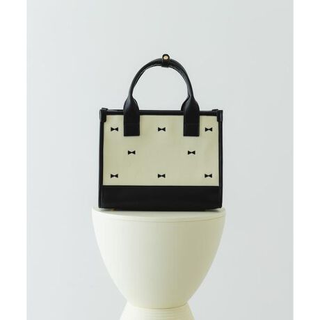 [^ԁFXXA6-2AU2403]hJꂽ{`[tڂnhobOyMaterialz{ : 90 |GXe10 : vyDesignz{`[tڂnhobOBiȈۂoĂLoXnɃ{`[thJfUCobOBo|ɕKvȉוTCYŃV_[tȂ̂ŁACobOɂ͂As̍ۂ̃TuobOƂĂ߂łByColorzBEIGECBLACK2FWJyStyling pointzLoXnȂ̂ŃfjȂǂ̃JWAeCXg̃ACeƑǂ߁By2025 Autumn^Winterzy25AWzd : 485gi摜́A̓p\RȂǂ̉{ɂAۂ̐FƈقȂČꍇ܂B\߂Bi̐F̖ڈ́AiP̂̉摜QƂBCɓo^̂߁Cɓo^íA}Cy[WɂČ݂̉i݌ɏ󋵂̊mF\łB Xg̊Ǘɐ񂲗pB