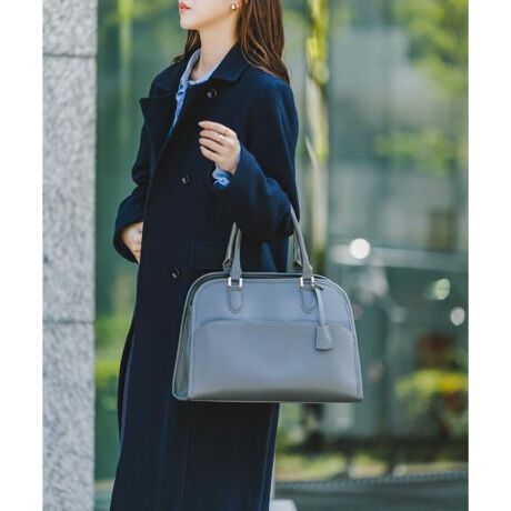 [^ԁFXX46-2AW0306]ȂꊴoĂ{XgobOyMaterialzfނgpyDesignzJb`ƂVGbgȂꊴvXĂ{XgobOBfނłiȉ炳ꂽۂoĂ܂BobO3w\ɂȂĂAו̐₷gQBgh̃{XgfUCȂ̂łdobOƂĂAItBXX^Cɂ킹Ē₷ACełByColorzD.KAHKICGRAYCBLACK3FWJyStyling pointzWPbgX^CȂǂ̃}jbVȃX^Cɍ킹Ȃꊴ̂R[fBl[gɂ߁BiȃfUCȂ̂ŃItBXX^Cɂ߂łBy2024 Autumn^Winterzy24AWzA4TCY[\d : 900gi摜́A̓p\RȂǂ̉{ɂAۂ̐FƈقȂČꍇ܂B\߂Bi̐F̖ڈ́AiP̂̉摜QƂBCɓo^̂߁Cɓo^íA}Cy[WɂČ݂̉i݌ɏ󋵂̊mF\łB Xg̊Ǘɐ񂲗pB