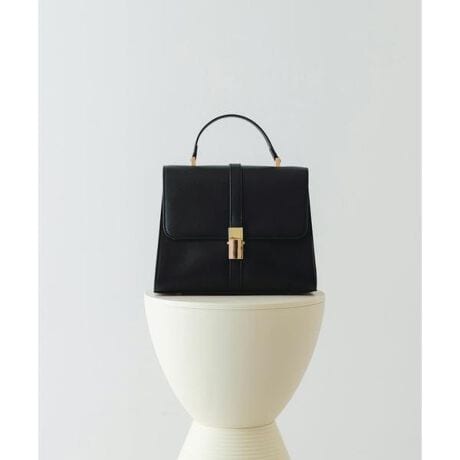 [^ԁFXXA4-2AW2501]S[h̋ANZgɂȂAiȈۂ̃nhobOyMaterialzfނgpyDesignzƂXNGA^̃VGbgAV[vŐꂽ͋CoĂ܂Bfނɂ͍gpAƊ͂₷̂|CgBt̃V_[Xgbvg΁AV_[obOƂĂg2WAYdlŁAV[ɉg\łBɁAV[YobOƂĂgTuobOZbgɂȂĂAIP[WtH[}ȏʂłBRpNgȌڂȂAobOɂ̓I[v|Pbg2tĂA̐ɂ֗ȎdlƂȂĂ܂BiƋ@\˔Al̏ɂ҂̃ACełByColorzIVORYCGREIGECNAVY3FWJyStyling pointzꂢ߂ȃR[fBl[gɂ߂łBLV[Ŋ􂵃I[}CeB[ɂgp܂By2024 Autumn^Winterzy24AWz݂̐FZpł́ARyяƖɂAʏ̎gpł኱̕ϑސF͔܂BBRohH́AivIȂ̂ł͂ȂAXɂЂъ┍ꂪAFڂׂƂ̌ɂȂ邱Ƃ܂̂łӂB̑舵Ɋւ܂ẮAiɕt̃AeV^OBd : 630g(TuobÔݖ45g)[TuobO]FREE : 39.5cm ^ `28cm ^ 28cmi摜́A̓p\RȂǂ̉{ɂAۂ̐FƈقȂČꍇ܂B\߂Bi̐F̖ڈ́AiP̂̉摜QƂB-----------------------------sX^btr[tyTCYz350ml̐cɓ܂Bɂ500ml̃ybg{g肻łB}`ƂĂāAJ₷oꂪ₷łByfފz`ۂĂۂłBy̑zn̓ɎĝATuobOtłBA4TCYAXbpȂǂ₷|PbgĂ܂B܂łڈƂĂQlB-----------------------------Cɓo^̂߁Cɓo^íA}...