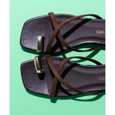 ロデスコ(RODE SKO)の『MADE IN JAPAN』プチメタルクロスフラットサンダル