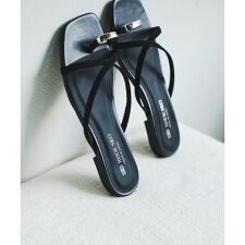 ロデスコ(RODE SKO)の『MADE IN JAPAN』プチメタルクロスフラットサンダル