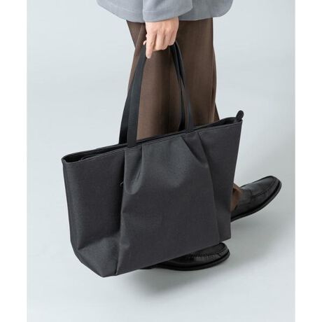 [^ԁFXXA4-1AU0301]yꂽfUCƎp˔\g[gzH{^bNfUC̃g[gobOBꂽ~j}ȃfUCƍ@\ŁArWlXJWA܂ŕLV[ɑΉ܂BCt@Xi[ׂ̗ɑÊ|PbgAg̗ǂ[͂|CgłB̃X^COɎpƃX^CvXiłBH{ꂽifނgpAJ̓łSĎ܂BϋvɗDȂyʂŁAfC[[XɍœKȎdlłB-MATERIAL-EH{ϋv̂fށÊ\ʊ-DESIGN-E{̂Ɏ{ꂽ^bNfUCVvȂۓIECt@Xi[̗ɑÊ|PbgzuA̐oeՁE~j}Ŗʂ̂ȂfUCArWlXƃJWA̗V[ɃtBbg-COORDINATE-EX[cWPbgX^CƑgݍ킹āAʋ΂oɃX}[gȈۂoBEJWAȃpcVcƍ킹΁Ax̂o◷sɂBy2025 Spring^Summerzy25SSz̏íA{iɎgĂ{̐nɂ͝H{ĂAJȂǂ̐͂܂B̌ʂ͉ivɎ̂ł͂܂BShł͂܂BA4TCY[\d : 880gi摜́A̓p\RȂǂ̉{ɂAۂ̐FƈقȂČꍇ܂B\߂Bi̐F̖ڈ́AiP̂̉摜QƂBCɓo^̂߁Cɓo^íA}Cy[WɂČ݂̉i݌ɏ󋵂̊mF\łB Xg̊Ǘɐ񂲗pB