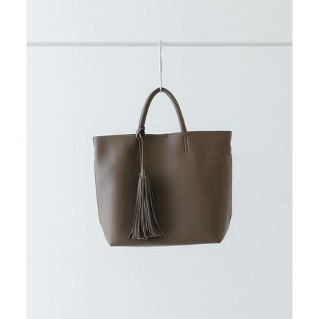 [^ԁFXXA3-2AU2401]g₷VvfUC͂̃g[gobOyDesignz\tgȑfފŃVvfUCȂ̂Œʋ΁EʊwpɃIXXB}`tȂ̂łՂו̂|CgB^bZ͒E\B`[Ȃǂ킹ĎD݂ɃR[fBl[ĝ߁BV_[͒E₷iXJdlɂAbvf[gBʋ΃obOƂĂ߂łByStyling pointzfjȂǂ̃JWAX^CO͂AXbNXȂǂ̂ꂢ߂ȃX^COɂ߂łBy2025Autumn^Winterzy25AWzA4TCY[\d : 605gi摜́A̓p\RȂǂ̉{ɂAۂ̐FƈقȂČꍇ܂B\߂Bi̐F̖ڈ́AiP̂̉摜QƂBCɓo^̂߁Cɓo^íA}Cy[WɂČ݂̉i݌ɏ󋵂̊mF\łBXg̊Ǘɐ񂲗pB