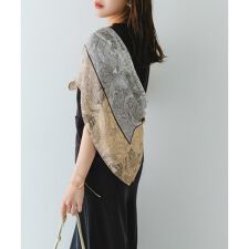 ロデスコ(RODE SKO)のパネルスカーフ