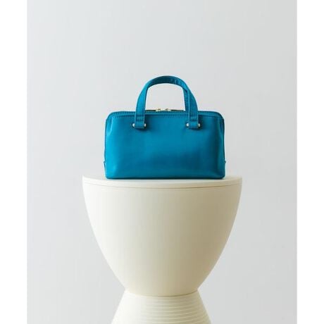 [^ԁFXX44-2AW3401]}`V[Ŋ􂷂V_[obOZO\ȃV_[tZyʃfUĈTenfނ̂zV_[obOoB߂̃~jV_[łAKƂD[鎖o邨z@\Aוŏɂ܂Ƃ߂鎖ł܂J[BLACKƍFɂsb^DEEP BLUEAÂ߂̃g[ȂH~ɂ}b`J[łpӂ܂BiȃTenŁAIP[Wp[eB[Ȃǂ̃LC߃X^CJWAX^Cɂ􂵂ĂALV[ɂg܂d : 260gi摜́A̓p\RȂǂ̉{ɂAۂ̐FƈقȂČꍇ܂B\߂Bi̐F̖ڈ́AiP̂̉摜QƂBCɓo^̂߁Cɓo^íA}Cy[WɂČ݂̉i݌ɏ󋵂̊mF\łBXg̊Ǘɐ񂲗pB