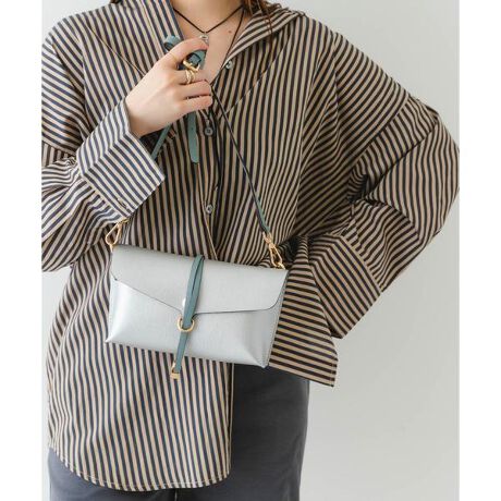 [^ԁFXXA6-2AW2505]RpNgŎg₷oC|VFbgyDesignz^ŕL̃fUCBɂ͎d؂肪tĂAו̐₷dlłBRpNgȂŒ̉ו[łAtg̃xgƃV_[R͖{̂ƃoCJ[ŃANZgɁBƂoɂ҂̃TCYłByStyling pointzJWAȃX^CO͂Aꂢ߃R[fBl[gɂ}b`BLg₷VvfUCŁAfC[炨o܂ŕL􂵂܂By2025 Autumn^Winterzy25AWzd : 240gi摜́A̓p\RȂǂ̉{ɂAۂ̐FƈقȂČꍇ܂B\߂Bi̐F̖ڈ́AiP̂̉摜QƂBCɓo^̂߁Cɓo^íA}Cy[WɂČ݂̉i݌ɏ󋵂̊mF\łBXg̊Ǘɐ񂲗pB