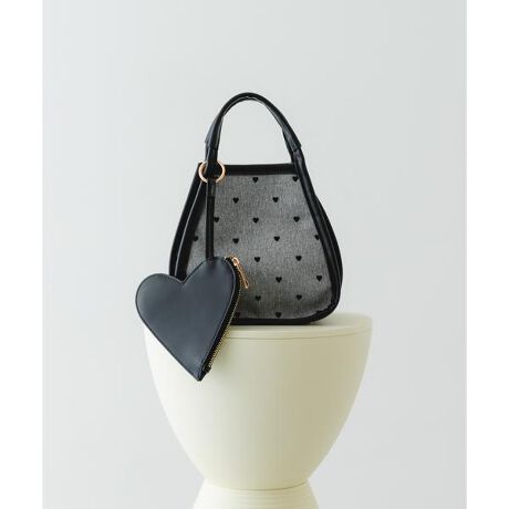 [^ԁFXXA6-2AW0302]n[g̃LoXnƃ|[`ANZgɂȂnhobOyDesignzn[gVA[V[YɏH~̋G߂ɂ҂ȃLoXnoB\LȃLoXnɁA肰Ȃn[gU΂߂܂Bn[g^|[`́AO\ŁA莝̃obOɕtĂy߂܂BpNgȃTCYȂAoɕKvȏƓ[͂́ByStyling pointzJWAȃfjX^Cɂ͂AtF~jȃs[XɂQBV_[Xgbv͎Oł̂ŁA莝ł|łCɍ킹Ăg܂BG߂킸AlXȃR[fBl[g̃|CgƂĊ􂵂܂By2025 Autumn^Winterzy25AWzʂꂽ́AzŃJ@AAĂBۑ鎞́AȏԂ̓ꏊ͔ĂB̑舵Ɋւ܂ẮAiɕt̃AeV^OBd : 390g[|[`]S27cm ^ gbv15~14cmi摜́A̓p\RȂǂ̉{ɂAۂ̐FƈقȂČꍇ܂B\߂Bi̐F̖ڈ́AiP̂̉摜QƂBCɓo^̂߁Cɓo^ꂽíA}Cy[WɂČ݂̉i݌ɏ󋵂̊mF\łBXg̊ǗɂЂpB