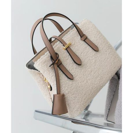 [^ԁFXXA7-2AW3101]`[tV[Y{AfUCoyDesignzlC̃`[tV[YH~Ƀsb^ȃ{AfUCoBRpNgȃTCYŃV_[obOƂĂ₷TCYBobO3w\ɂȂĂAו̐ڂ₷dlBJWAȂl̃fUCłByStyling pointzjbg⃍OXJ[gȂǂ̂ꂢ߃JWAȃR[fBl[gɍ킹āAG߂̕ςڂ̂ył̂߁B_[Ng[ɂȂ肪ȏH~̒ȂɁA邢{Afނy₩ƗDvXĂ܂By2025 Autumn^Winterzy25AWz̏íAfނ̎AJ[dî߁AJ[ɂđfށEdقȂ܂̂łӂBŉtgp̍ہAŉtĂȂԂA肪Gꂽ܂܂̏ԁAŉt̂Ă܂ƁAŉt̐ɂ\ʂϐFĂ܂AFڂϐF̉\܂Bd : 550gi摜́A̓p\RȂǂ̉{ɂAۂ̐FƈقȂČꍇ܂B\߂Bi̐F̖ڈ́AiP̂̉摜QƂBCɓo^̂߁Cɓo^íA}Cy[WɂČ݂̉i݌ɏ󋵂̊mF\łB Xg̊Ǘɐ񂲗pB