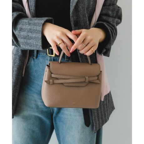 [^ԁFXX26110-2220102]NX{̏iȃfUC͂́qMIMIrV[YɁAMINITCYoBIꂽ_炩V{U[gpAڗɂfC[ɊB~jEHbgX}[gtHȂǁAKvȂ̂RpNgɂ܂Ƃ߂TCYłBO\ȃXgbvtŃNX{fBƂĂgp\BRƂtH炵ANVbNŐꂽۂY܂ByTOV ^ g[zuǂvlX̉Kȓ̂߂ɁBuhTOV́ǍtEwuCŁuǂvu킵vƂӖBĂƃAWA̒Ɉʒu镶wiƂɁAE̐lXɎɁwǂxƊ̂Ƃz߂āAɊY㎿ȃACeĂĂ܂By2026 Spring^Summerzy26SSzd : 340gi摜́A̓p\RȂǂ̉{ɂAۂ̐FƈقȂČꍇ܂B\߂Bi̐F̖ڈ́AiP̂̉摜QƂBCɓo^̂߁Cɓo^ꂽíA}Cy[WɂČ݂̉i݌ɏ󋵂̊mF\łBXg̊ǗɂЂpB