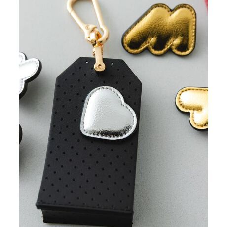 [^ԁF2306-818-RDA6]菑̃At@xbgtHgAt@xbgsY yDesignz菑̃At@xbgtHgՂAt@xbgsYB邢菑̃tHg炵AU[̂ՂƂƃ}b`܂B̃CjVgݍ킹ĂgAg̃CjVAp[gi[AqAybgȂǉƑ̃CjVgݍ킹ĎRɕ\ł܂BLb`̓o^tCNb`^CvȂ̂ŃX[YȒE\BjŌJČŒ肷^CṽsobŴ߁Atfނ`ɂĂ͌JĂ܂\܂BӂĂgpByHashibami ^ nVo~z̒W ق̂荁T߂ Â▭Ȓa̒ɉ H̐VƃJ[(uh炵)̃GbZXuṽX^CɊY [g₷][oX]؂ɐS֓͂ - Bag - Wallet - Goods - RZvgɍꂽzAuhBy2025 Autumn^Winterzy25AWzɂĎ኱TCYقȂ܂fނȂł͂̕𐶂dグĂ܂BVRfނ̂߁ÃLYV~AV܂BC⊾AJȂǂ̎gpɂF⑼̐Fւ̐Fڂ̉\܂̂łӂB̑舵Ɋւ܂ẮAiɕt̃AeV^OBi摜́A̓p\RȂǂ̉{ɂAۂ̐FƈقȂČꍇ܂B\߂Bi̐F̖ڈ́AiP̂̉摜QƂBCɓo^̂߁Cɓo^ꂽíA}Cy[WɂČ݂̉i݌ɏ󋵂̊mF\łBXg̊ǗɂЂpB