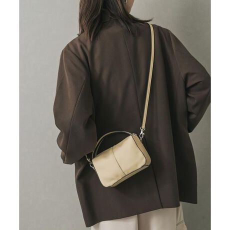 [^ԁFAAA4-2AC013]RpNgȃTCYȂAƃ}`̂Ōڈȏ̎[!Z^[V[fUClۂAfC[gɂ҂ȃv`V_[obOłBZ܂ݍzX}zȂǁAKvŒ̂̂܂TCYZt@Xi[JŒSZO\ȃV_[xgstylingׂ݂̃nhƃV_[xgȂꂽ͋CoiBX^CÕ|CgƂāAANZT[Ɏ̂߂łBЂƂŐgyɂo|A傫߃obOƃC[hȂǁAV[ɍ킹ĊyŒƊłBy2025 Spring^Summerzy25SSz  ̏íAC⊾AJȂǂ̎gpɂAF⑼̕ւ̐Fڂ̉\܂B  fނ̓AC̎C⎇OAM≘ȂǂɂAԂ̌o߂ƋɁA(Eׂ)鋰ꂪ܂̂ŁAӂB  ̑舵Ɋւ܂ẮAiɕt̃AeV^OB  d : 150g  i摜́A̓p\RȂǂ̉{ɂAۂ̐FƈقȂČꍇ܂B\߂Bi̐F̖ڈ́AiP̂̉摜QƂB  Cɓo^̂߁  Cɓo^íA}Cy[WɂČ݂̉i݌ɏ󋵂̊mF\łB   Xg̊Ǘɐ񂲗pB