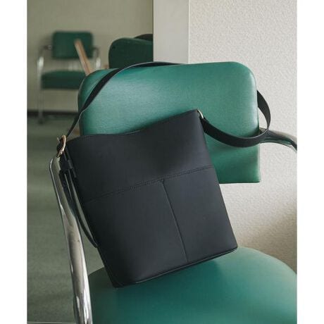 [^ԁFAAA4-2AC011]g̃V_[obOZybg{gۂB鍂Œz|[`ȂǉוłSZV_[͒߉\Zh@\vXAbvf[gstylinglCACeh@\vXĐVo!{[yȂǂƂꂪ@fނgpAONEOFFgœKȎdlɃAbvf[g܂BobǑɂ̓}OlbgtĂ̂ŉו̔яo}肵Ă܂By2025 Spring^Summerzy25SSzA4TCY[\fނ̓AC̎C⎇OAM≘ȂǂɂAԂ̌o߂Ƌɗ(Eׂ)܂B̑舵Ɋւ܂ẮAiɕt̃AeV^OBd : 430gi摜́A̓p\RȂǂ̉{ɂAۂ̐FƈقȂČꍇ܂B\߂Bi̐F̖ڈ́AiP̂̉摜QƂBCɓo^̂߁Cɓo^íA}Cy[WɂČ݂̉i݌ɏ󋵂̊mF\łB Xg̊Ǘɐ񂲗pB