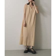 ZIPVネックカットワンピース