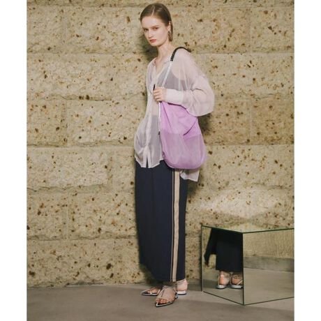 [^ԁFAAA5-2AB104]zFڂ䂭bVobOZzFfUCR[f̃ANZgɁZeʂŎg₷Z̕ɃfUĈŌɂĂstylingSS炵bVobOɔzFڂ䂭eʃobOB̖̒ʂeʂŎg₷AfC[gAEghÃV[܂ŕLgĂACeł!y2025 Spring^Summerzy25SSzA4TCY[\̏íAC⊾AJȂǂ̎gpɂAF⑼̕ւ̐Fڂ̉\܂̂łӂBd : 140gi摜́A̓p\RȂǂ̉{ɂAۂ̐FƈقȂČꍇ܂B\߂Bi̐F̖ڈ́AiP̂̉摜QƂBCɓo^̂߁Cɓo^íA}Cy[WɂČ݂̉i݌ɏ󋵂̊mF\łB Xg̊Ǘɐ񂲗pB