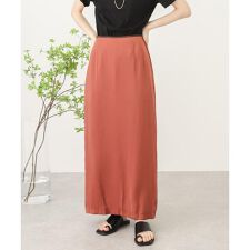 センスオブプレイスバイアーバンリサーチ(SENSE OF PLACE)のサテンストレートナロースカート