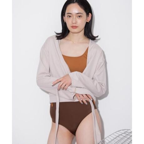 [^ԁFAA35-2JN006]y2023 Spring^Summerzt@bVɕx񂾁AV[킸y߂mõXCEFABW[V[͂ACi[EFAƂĂ̃X^COɎĂZƂfނŒSnZXbLƂfUCŒ킵₷ꒅɁZ{̃AWŁAlXȒȂy߂܂BstylingmoŋCyɉHD郉bVK[hłB{̌ѕ͗lXŃAW\łBƉHD邾łȂꂽ͋ĈłiłB̏i͑̕ƈꏏɐ󂳂܂Ɖ̋ꂪ܂B܂Cɂ葼̕ւƈڐ鎖܂̂ŁAӂBi摜́A̓p\RȂǂ̉{ɂAۂ̐FƈقȂČꍇ܂B\߂Bi̐F̖ڈ́AiP̂̉摜QƂBCɓo^̂߁Cɓo^íA}Cy[WɂČ݂̉i݌ɏ󋵂̊mF\łB Xg̊Ǘɐ񂲗pBfފ : ₠(OFF WHITÊ)Lk : 藠n : Ȃ : Ȃ|Pbg : Ȃ