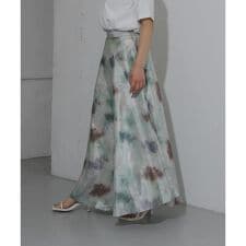 センスオブプレイスバイアーバンリサーチ(SENSE OF PLACE)のボカシプリントロングスカート