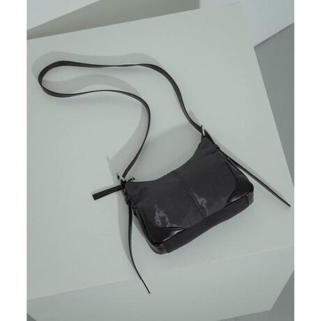 [^ԁFAA46-1AS002]iCƃtFCNU[̃Rr̃U[obOB}`tŎ[͂\ɂ郁C|PƂɂ͐gɃ|PbgtBV_[͗TCh璲邱ƂłA|̃V_[obO莝̃nhobOɂ܂ŗlς肵Ă܂By2024 Autumn^Winterzy24AWz̏ȋfނ́AAC⊾AJȂǂɂ鐅GɂFAm͂̂̂ɐFڂ肷鋰ꂪ܂̂ŁAWF̗mƑgݍ킹ۂ́Aî舵ɏ\ӂBd : 165gi摜́A̓p\RȂǂ̉{ɂAۂ̐FƈقȂČꍇ܂B\߂Bi̐F̖ڈ́AiP̂̉摜QƂBCɓo^̂߁Cɓo^íA}Cy[WɂČ݂̉i݌ɏ󋵂̊mF\łB Xg̊Ǘɐ񂲗pB