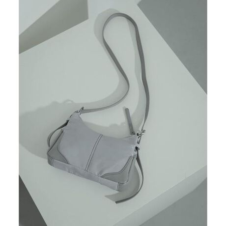 [^ԁFAA46-1AS002]iCƃtFCNU[̃Rr̃U[obOB}`tŎ[͂\ɂ郁C|PƂɂ͐gɃ|PbgtBV_[͗TCh璲邱ƂłA|̃V_[obO莝̃nhobOɂ܂ŗlς肵Ă܂By2024 Autumn^Winterzy24AWz̏ȋfނ́AAC⊾AJȂǂɂ鐅GɂFAm͂̂̂ɐFڂ肷鋰ꂪ܂̂ŁAWF̗mƑgݍ킹ۂ́Aî舵ɏ\ӂBd : 165gi摜́A̓p\RȂǂ̉{ɂAۂ̐FƈقȂČꍇ܂B\߂Bi̐F̖ڈ́AiP̂̉摜QƂBCɓo^̂߁Cɓo^íA}Cy[WɂČ݂̉i݌ɏ󋵂̊mF\łB Xg̊Ǘɐ񂲗pB