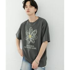 センスオブプレイスバイアーバンリサーチ(SENSE OF PLACE)のフラワーアートグラフィックショートスリーブTシャツ