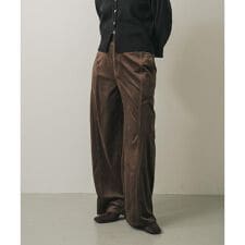 センスオブプレイスバイアーバンリサーチ(SENSE OF PLACE)のソフトコーデュロイパンツ