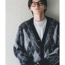 アーガイルVネックカーディガン