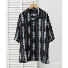 デジタルストライププリント半袖シャツ