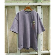 アイテムズ アーバンリサーチ(ITEMS URBAN RESEARCH)のフリンジ刺繍T-shirts Circle