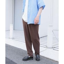 1-tuck スリムフィットスラックス